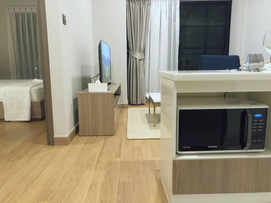 Modern Style Room With Sky Pool 古城边天际泳池公寓 Чиангмай Екстериор снимка