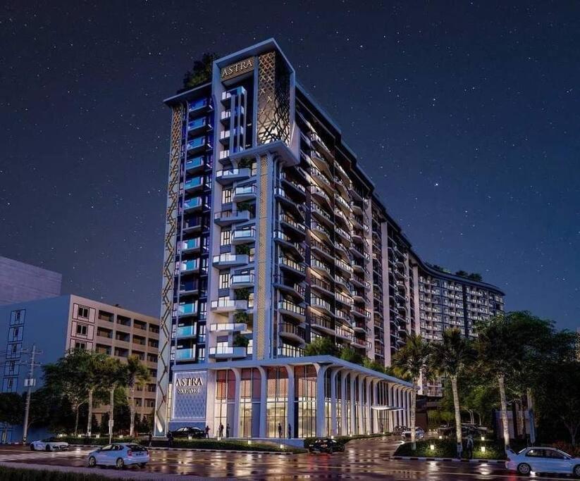 Modern Style Room With Sky Pool 古城边天际泳池公寓 Чиангмай Екстериор снимка